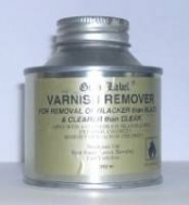 Средство для удаления лака с копыт Varnish Remover  Gold Label  250 мл
